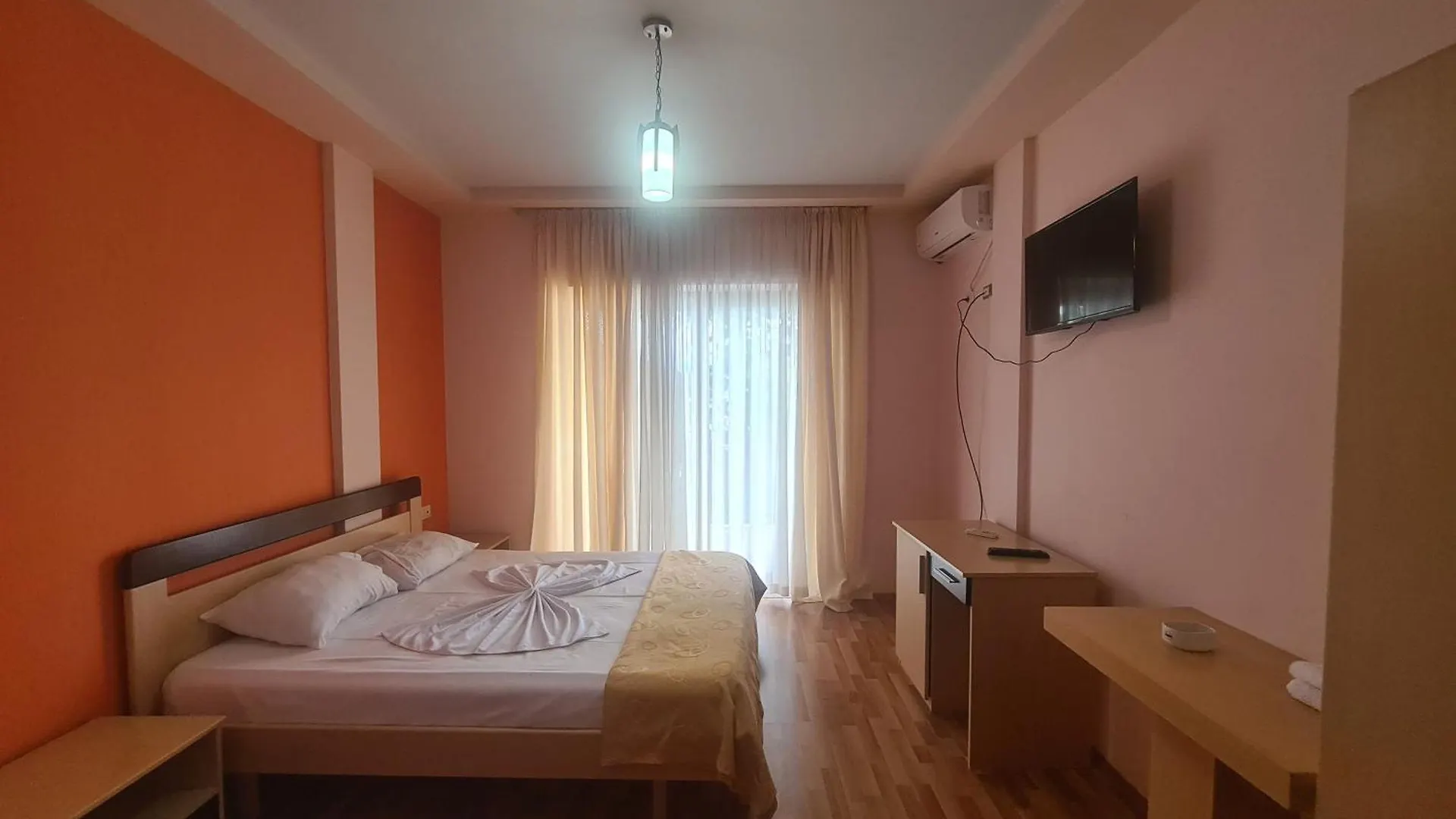 Hotel Kukesi Lini Albanien