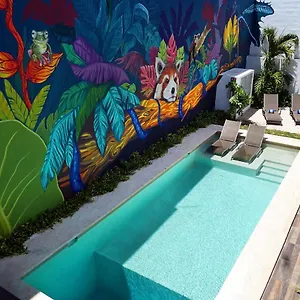 Red Panda Hostel Playa del Carmen