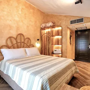 3* Hotel Labiatan